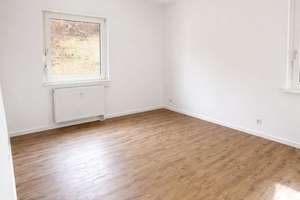 Helle, frisch sanierte 3-ZKB-Wohnung - modern & sofort verfügbar