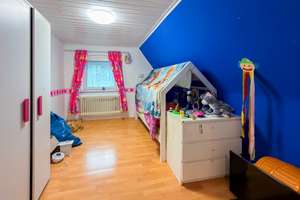 Idyllisches Einfamilienhaus: Ihr ruhiger Rückzugsort mit schönem Grundstück und viel Potenzial! – Die vollständige Adresse der Immobilie erhältst du vom Anbieter., 96349 Steinwiesen – Vorschaubild 13