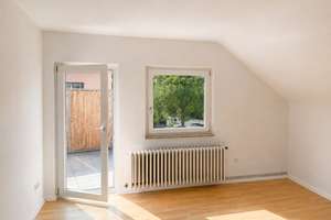 Charmante 2-Zimmer-Wohnung mit Balkon und ca. 40 m² Werkraum in Rüngsdorf! Leerstand! – Konstantinstraße 155, 53179 Rüngsdorf, Bonn – Vorschaubild 2