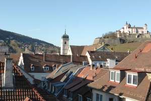 Wohlfühl 5-Zimmer-Dachatelier Wohnung mit Loggia und Einbauküche – 97070 Altstadt, Würzburg – Vorschaubild 6
