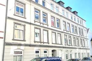 Weitere große Dachgeschoßwohnung (3 Zimmer) in Bremerhaven-Geestemünde