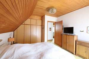 Großzügiges Architektenhaus mit Doppelgarage auf großem Grundstück in Hamburg-Wellingsbüttel – Die vollständige Adresse der Immobilie erhältst du vom Anbieter., 22391 Wellingsbüttel, Hamburg – Vorschaubild 44