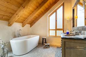 Exklusives Chalet in alpiner Idylle: Ihr Refugium im Rothaargebirge – Die vollständige Adresse der Immobilie erhältst du vom Anbieter., 57392 Schmallenberg – Vorschaubild 12