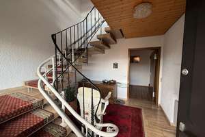 Selten großzügig u. komfortabel! Extravag. EFH m. 330 m² Wohnfl. u. 8,8 Ar Grdst. in idyll. Lage! – Die vollständige Adresse der Immobilie erhältst du vom Anbieter., 72664 Kohlberg – Vorschaubild 15