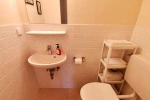 Schöne 2,5-Zimmer-Wohnung mit 2 Balkonen – Die vollständige Adresse der Immobilie erhältst du vom Anbieter., 40547 Oberkassel, Düsseldorf – Vorschaubild 8