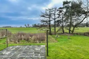 Reserviert - Einfamilienhaus mit Garage in der Krummhörn-Pewsum
Sackgassenendlage und Blick über d – Aurich (Kreis) – Vorschaubild 5