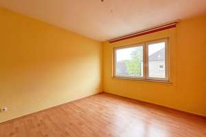 Balkonwohnung mit Potenzial
in Günnigfeld – Die vollständige Adresse der Immobilie erhältst du vom Anbieter., 44866 Günnigfeld, Bochum – Vorschaubild 4