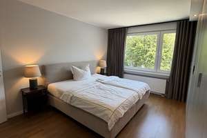 Exklusive, hochwertig möblierte 3-Zimmer-Wohnung mit Sonnenbalkon, Stellplatz und Designermöbeln – Kyffhäuserstraße 19, 40545 Oberkassel, Düsseldorf – Vorschaubild 7