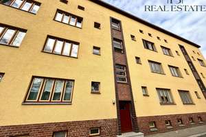 Schöne Maisonette mit Einbauküche erwartet Sie ! 