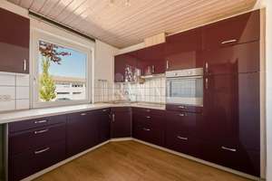 Charmantes Zweifamilienhaus in Weilimdorf mit Garten, Terrasse und zwei Garagen – Die vollständige Adresse der Immobilie erhältst du vom Anbieter., 70499 Weilimdorf (Ortsteil), Stuttgart – Vorschaubild 7