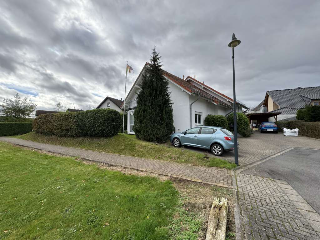 Immobilie in Roßbach - Gepflegte Doppelhaushälfte in ruhiger Lage – Ihr zukünftiges Zuhause mit Garten - Bild 2