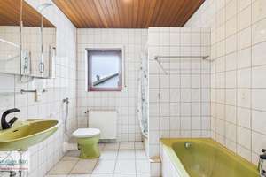 GRENZNÄHE: WOHNHAUS MIT 325 M² WOHN-/NUTZFLÄCHE, GARAGEN UND GARTEN – Die vollständige Adresse der Immobilie erhältst du vom Anbieter., 66693 Mettlach – Vorschaubild 4