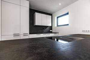 Stilvolle Neubau-Doppelhaushälfte in Gerolfing – Die vollständige Adresse der Immobilie erhältst du vom Anbieter., 85049 West, Ingolstadt – Vorschaubild 6