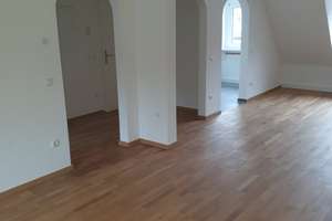 Attraktiv sanierte 2,5 -Zimmer  Dachgeschoßwohnung mit Gartenmitbenutzung – Brunostr 10, 45130 Holsterhausen, Essen – Vorschaubild 5