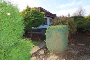 41542 Dormagen-Nievenheim: Freistehendes Einfamilienhaus/Bungalow mit 2 Garagen – Am Hahnen 57, 41542 Dormagen – Vorschaubild 8