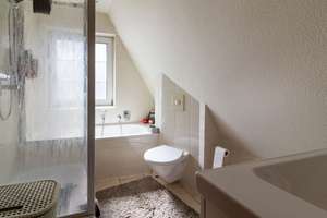 KÄUFERPROVISIONSFREI: Ein Zuhause mit Charme, Balkon und ausgebauten Dachstudio in Hamm Werries! – Die vollständige Adresse der Immobilie erhältst du vom Anbieter., 59071 Uentrop, Hamm – Vorschaubild 3