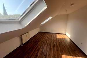 Helle 3,5-Zimmer-Dachgeschosswohnung mit Balkon in Duisburg-Hamborn – Markgrafenstr. 3, 47166 Obermarxloh, Duisburg – Vorschaubild 9