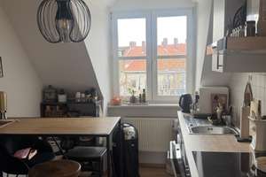 Befristetes und möbliertes Wohnen in charmanter Altbauwohung im Boho Stil in Laim – Die vollständige Adresse der Immobilie erhältst du vom Anbieter., 80687 Friedenheim, München – Vorschaubild 2