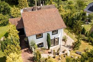 Ein besonderes Einfamilienhaus in unschlagbarer Lage direkt am Riesebusch – Die vollständige Adresse der Immobilie erhältst du vom Anbieter., 23611 Bad Schwartau – Vorschaubild 4