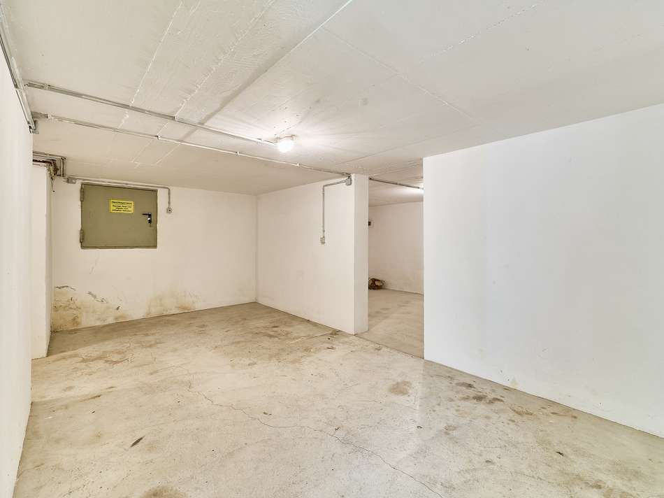 Abstellraum unter Garage