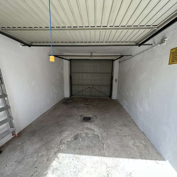 *** charmante 2-Zimmer-Wohnung - Burtscheid - mit Garten und Garage ***
