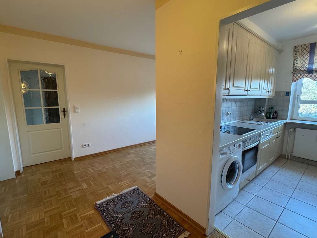 Immobilie in Schleswig - Schleswig: Stilvolle 4-Zimmer-Wohnung mit Balkon & Garage – ruhig, hell & flexibel nutzbar - Bild 4