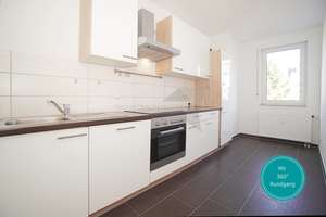 !! Frisch gestrichen !! Tolle 3 Raum CITY-Wohnung mit Einbauküche und PKW-Stellplatz am Brühl – Elisenstraße 10, 9111 Zentrum, Chemnitz – Vorschaubild 1