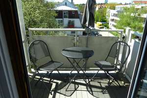 Helle 3,5-Zi.-Altbauwohnung mit Balkon, Kaminofen & unverbaubarem Weitblick in Sendling – Holsteiner Str. -, 81377 Am Waldfriedhof, München – Vorschaubild 3