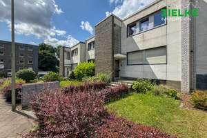 Charmantes 3-Parteienhaus mit Garten und 2 Garagen. Beste Lage für Investoren – Die vollständige Adresse der Immobilie erhältst du vom Anbieter., 40699 Erkrath – Vorschaubild 2