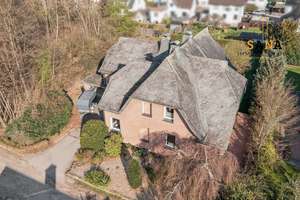 Zweifamilienhaus mit großzügigem, teilbarem Grundstück in Löhne-Obernbeck