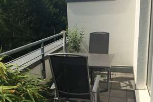 lichtdurchflutete 2-Zimmer DG-Wohnung im Kölner Westen mit 2 Balkonen (Stadtteil Lövenich) – Saarstraße 74b, 50859 Lövenich, Köln – Vorschaubild 5