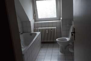 Gemütliche Dachgeschoss-Wohnung in der Harthorststr. 3 in 45899 Gelsenkirchen, DG rechts – Harthorststr.  3, 45899 Horst, Gelsenkirchen – Vorschaubild 4
