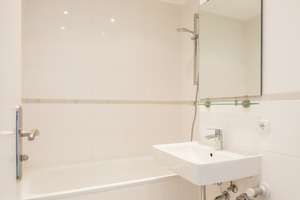 Property thumbnail 11