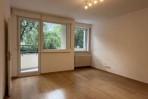 Direkt am Landwehrkanal - Bezugsfreie helle 1 Zimmerwohnung mit Balkon (ohne Provision) – Johanniterstraße 32, 10961 Kreuzberg, Berlin – Vorschaubild 2