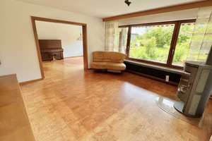 Familienidylle in Ortsrandlage – Charmantes Einfamilienhaus in Laichingen – Die vollständige Adresse der Immobilie erhältst du vom Anbieter., 89150 Laichingen – Vorschaubild 7