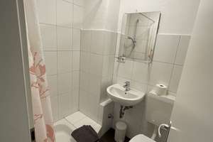 3-Zimmer-Wohnung mit neuem Bad und Balkon in grüner Umgebung – Im Schlenk 133, 47055 Wanheimerort, Duisburg – Vorschaubild 7