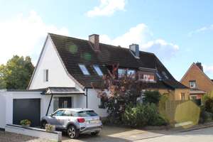 Reserviert ! Exklusive Ausstattung und ca. 650 m² Eigenland ohne Käufercourtage – Lindwurmstr. 47, 23570 Travemünde, Lübeck – Vorschaubild 1