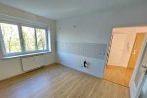 Strießen! Ruhige gemütliche 2-R-Whg Wanne Loggia! – Lauensteiner Straße 68, 1277 Dresden – Vorschaubild 9