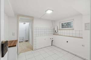 Einziehen & Wohlfühlen: Helle 3-Zimmer-Erdgeschosswohnung mit Garten und PKW-Garage in Köln-Holweide – Die vollständige Adresse der Immobilie erhältst du vom Anbieter., 51067 Holweide, Köln – Vorschaubild 45