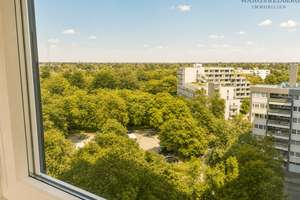Freie Sicht über München/Perlach – Die vollständige Adresse der Immobilie erhältst du vom Anbieter., 81735 Neuperlach, München – Vorschaubild 1