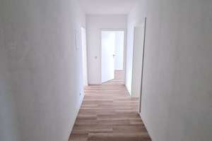 Interesse? Attraktive Zwei-Zimmer-Wohnung mit Einbauküche – Tschaikowskistraße 72, 9130 Sonnenberg, Chemnitz – Vorschaubild 2