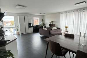 Stilvolle 3-Zimmer-Wohnung mit moderner Innenausstattung mit Balkon und Einbauküche in Braunschweig – Die vollständige Adresse der Immobilie erhältst du vom Anbieter., 38112 Veltenhof-Rühme, Braunschweig – Vorschaubild 2