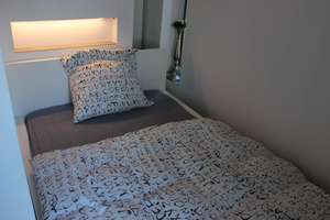 Exklusive, neuwertige und möblierte 1,5-Zimmer-Hochparterre-Wohnung mit EBK in Heilbronn – Wartbergstrasse 68, 74076 Heilbronn, Heilbronn – Vorschaubild 7