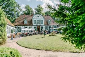 Historisches Jagdschloss mit Hotel- & Eventfläche – Die vollständige Adresse der Immobilie erhältst du vom Anbieter., 19306 Neustadt-Glewe – Vorschaubild 1
