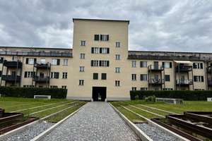 Altbaujuwel im Turmgeschoss – Historische 3-Zi-Wohnung mit Charme, Potenzial, Dachboden und Top-Lage