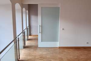 ***Provisionsfrei vom Eigentümer*** Exklusive 4-Zimmer-Wohnung mit Blick auf den Hauptmarkt in Trier – Die vollständige Adresse der Immobilie erhältst du vom Anbieter., 54290 Mitte/Gartenfeld, Trier – Vorschaubild 6
