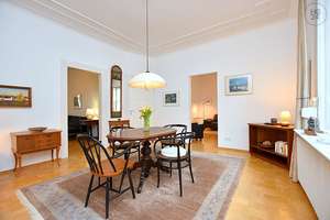 Wunderschöner Altbau mit   tollem Blick über die Stadt in Stuttgart Mitte – Die vollständige Adresse der Immobilie erhältst du vom Anbieter., 70182 Diemershalde, Stuttgart – Vorschaubild 1