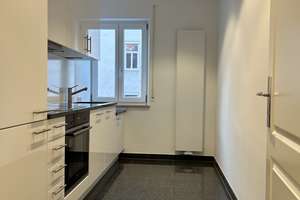 MAXVORSTADT | Renovierte 2-Zimmer-Wohnung mit EBK, Parkett und Videosprechanlage