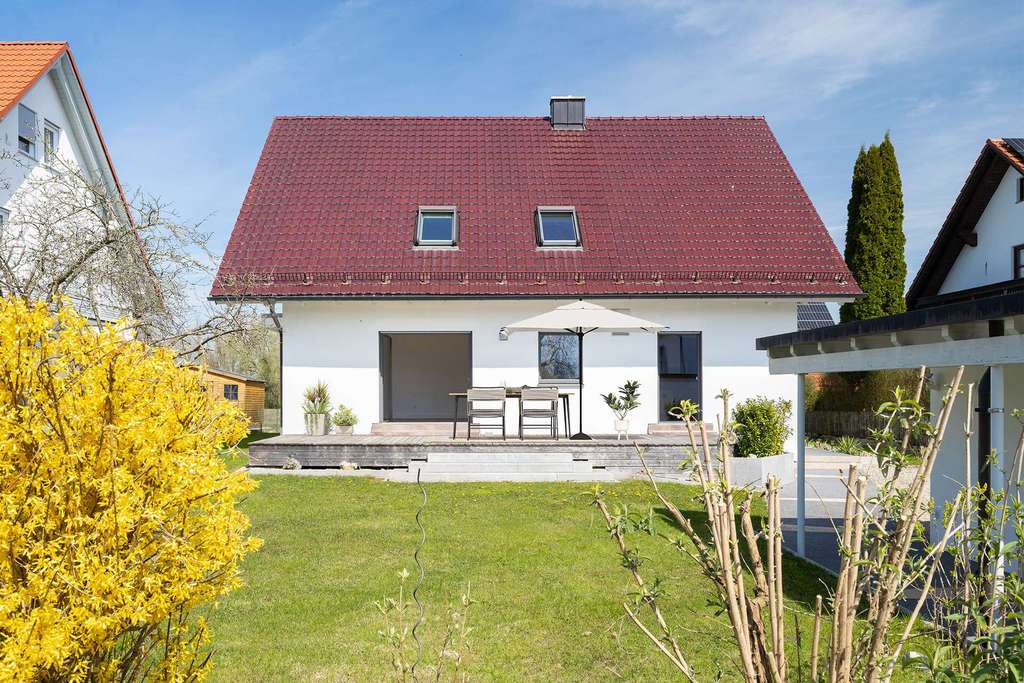 Immobilie in Kranzberg - Wohlfühloase und energetisch top (A+)! Großes Einfamilienhaus auf herrlichem Grundstück - Bild 3