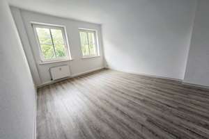 Direkt einziehen!! Helle 2-Zimmer-Wohnung + EINBAUKÜCHE + Tageslichtbad mit Wanne – Wollenweberstraße 8, 18055 Stadtmitte, Rostock – Vorschaubild 3